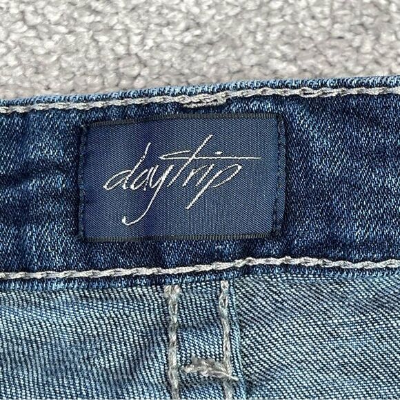 Daytrip Virgo Capri Jeans Women’s 30X24 Blue Straight Mod-Rise Dark Denim - Picture 6 of 13